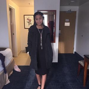 Meet your Posher, Leneea